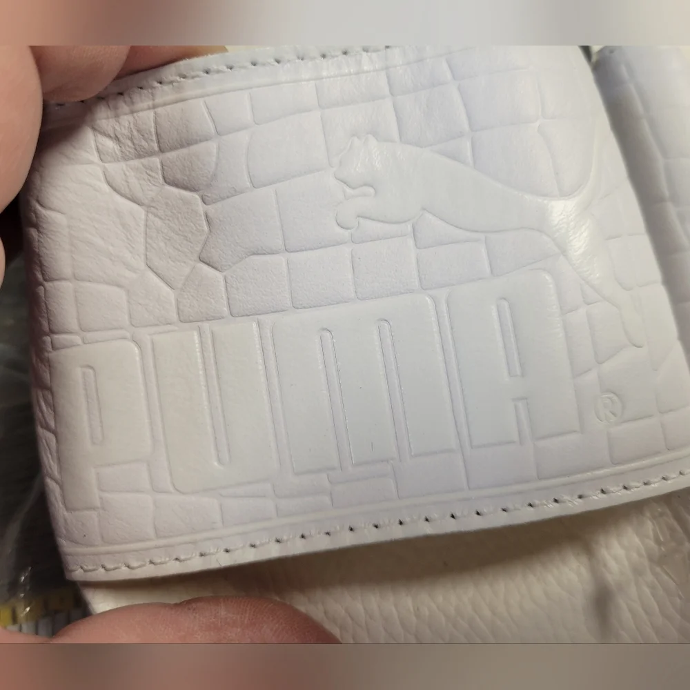 Puma NEW Slides Top Slides X Vashtie Mens 7.5 Women's 9 White- Gold‎